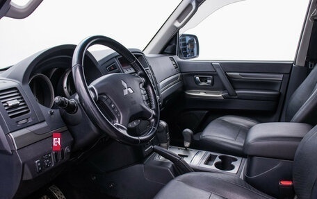 Mitsubishi Pajero IV, 2012 год, 2 198 000 рублей, 9 фотография