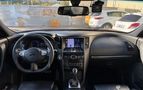 Infiniti QX70, 2013 год, 1 950 000 рублей, 6 фотография