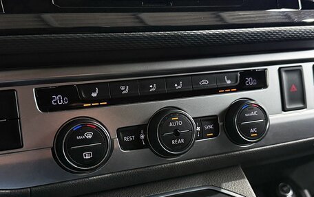 Volkswagen Caravelle T6 рестайлинг, 2020 год, 4 199 000 рублей, 19 фотография