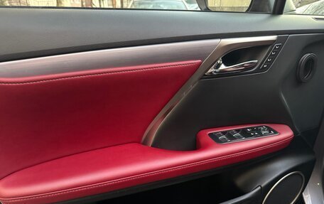 Lexus RX IV рестайлинг, 2018 год, 4 700 000 рублей, 20 фотография