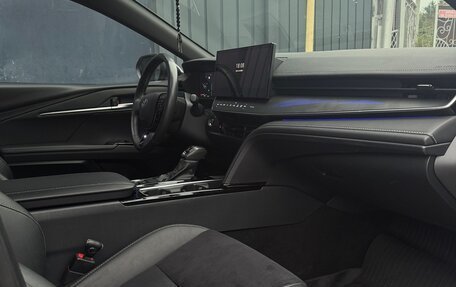 Toyota Camry, 2024 год, 3 850 000 рублей, 16 фотография