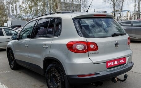 Volkswagen Tiguan I, 2010 год, 810 000 рублей, 3 фотография