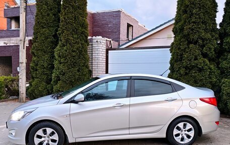 Hyundai Solaris II рестайлинг, 2016 год, 825 000 рублей, 4 фотография