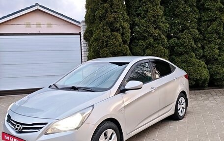Hyundai Solaris II рестайлинг, 2016 год, 825 000 рублей, 2 фотография