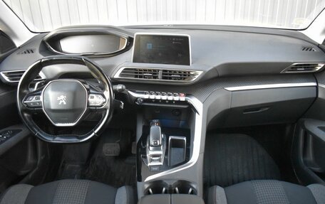 Peugeot 3008 II, 2019 год, 1 719 999 рублей, 11 фотография
