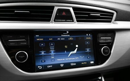 Geely Atlas I, 2018 год, 1 695 000 рублей, 18 фотография