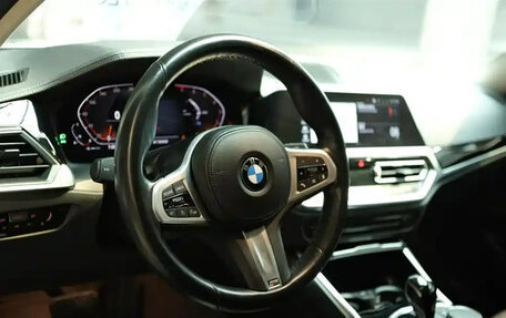 BMW 3 серия, 2022 год, 2 955 888 рублей, 11 фотография