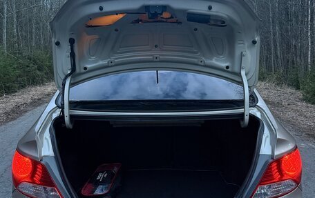 Hyundai Solaris II рестайлинг, 2011 год, 699 000 рублей, 11 фотография