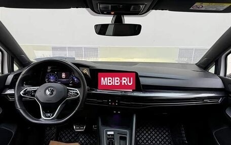 Volkswagen Golf VIII, 2023 год, 1 890 000 рублей, 9 фотография