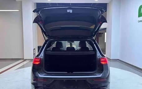 Volkswagen Golf VIII, 2022 год, 2 100 000 рублей, 7 фотография