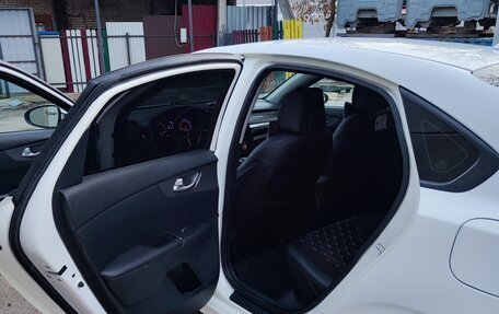 KIA Cerato IV, 2019 год, 1 365 000 рублей, 9 фотография
