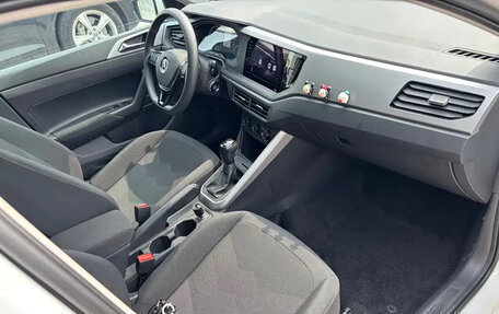 Volkswagen Polo, 2021 год, 1 100 000 рублей, 6 фотография