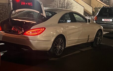 Mercedes-Benz CLS, 2013 год, 2 100 000 рублей, 2 фотография