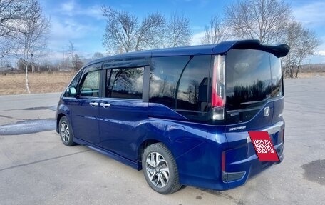 Honda Stepwgn IV, 2015 год, 1 690 000 рублей, 3 фотография