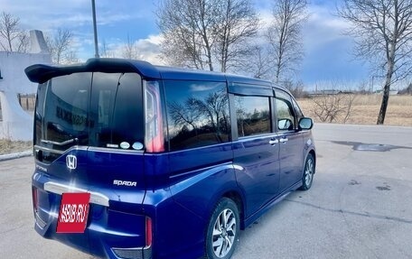 Honda Stepwgn IV, 2015 год, 1 690 000 рублей, 2 фотография