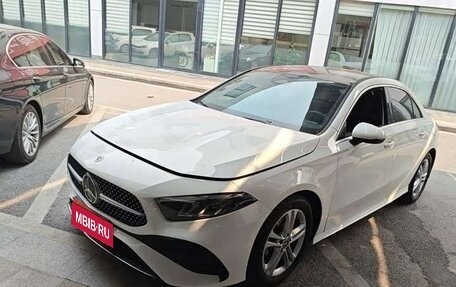 Mercedes-Benz A-Класс, 2023 год, 2 015 000 рублей, 2 фотография