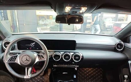 Mercedes-Benz A-Класс, 2023 год, 2 015 000 рублей, 13 фотография