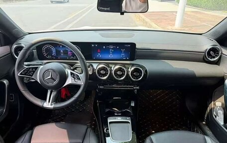Mercedes-Benz A-Класс, 2023 год, 2 015 000 рублей, 7 фотография