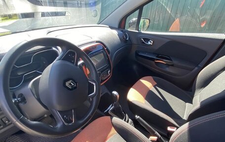 Renault Kaptur I рестайлинг, 2018 год, 1 300 000 рублей, 4 фотография