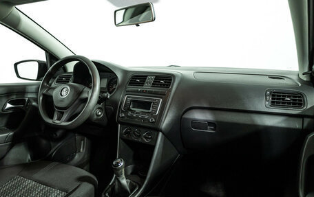Volkswagen Polo VI (EU Market), 2019 год, 899 700 рублей, 9 фотография
