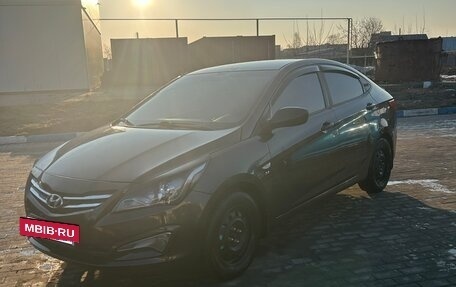 Hyundai Solaris II рестайлинг, 2015 год, 750 000 рублей, 11 фотография