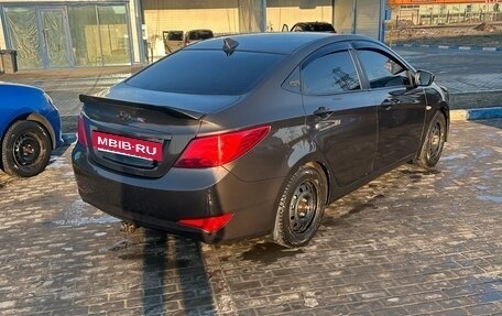 Hyundai Solaris II рестайлинг, 2015 год, 750 000 рублей, 13 фотография
