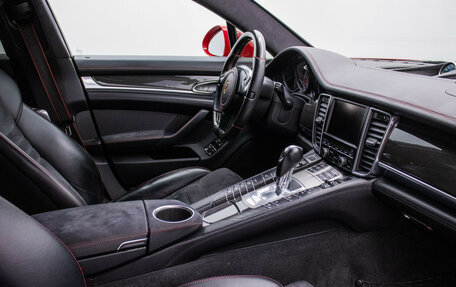 Porsche Panamera II рестайлинг, 2015 год, 3 690 000 рублей, 10 фотография