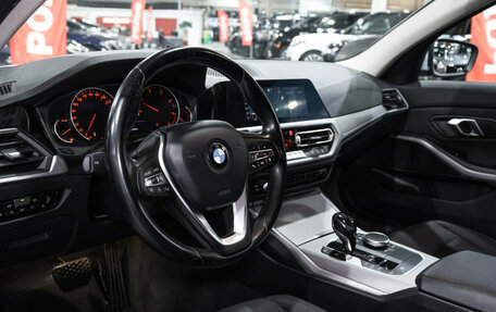BMW 3 серия, 2020 год, 2 550 000 рублей, 18 фотография