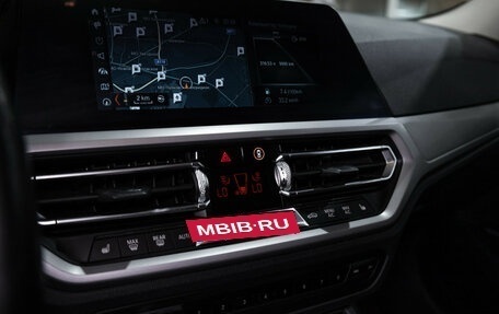 BMW 3 серия, 2020 год, 2 550 000 рублей, 24 фотография
