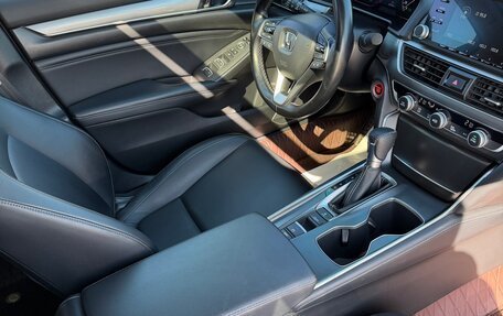 Honda Accord IX рестайлинг, 2020 год, 2 950 000 рублей, 29 фотография