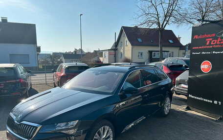 Skoda Superb III рестайлинг, 2022 год, 3 194 288 рублей, 1 фотография