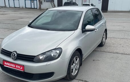 Volkswagen Golf VI, 2011 год, 800 000 рублей, 1 фотография