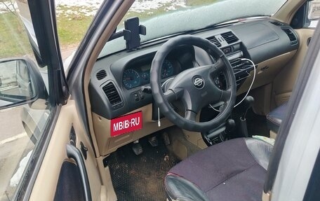 Nissan Terrano II рестайлинг, 2001 год, 550 000 рублей, 1 фотография
