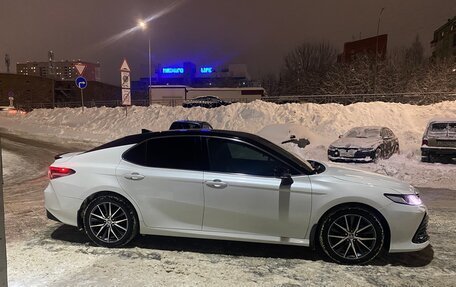 Toyota Camry, 2021 год, 2 950 000 рублей, 6 фотография