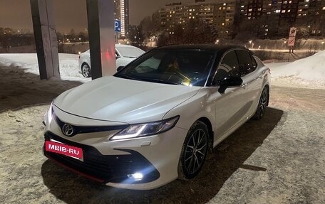 Toyota Camry, 2021 год, 2 950 000 рублей, 2 фотография