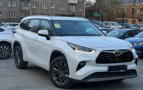 Toyota Highlander, 2026 год, 5 199 000 рублей, 4 фотография
