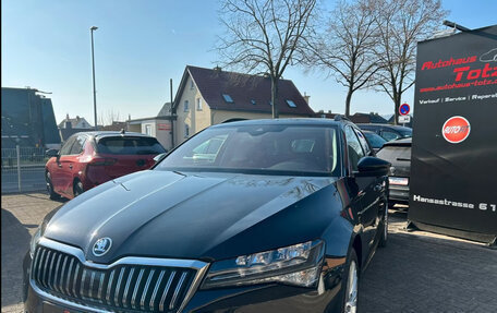 Skoda Superb III рестайлинг, 2022 год, 3 194 288 рублей, 5 фотография