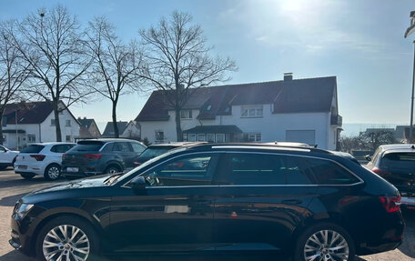 Skoda Superb III рестайлинг, 2022 год, 3 194 288 рублей, 2 фотография