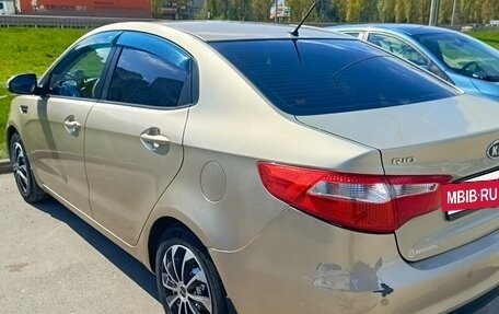 KIA Rio III рестайлинг, 2012 год, 800 000 рублей, 3 фотография
