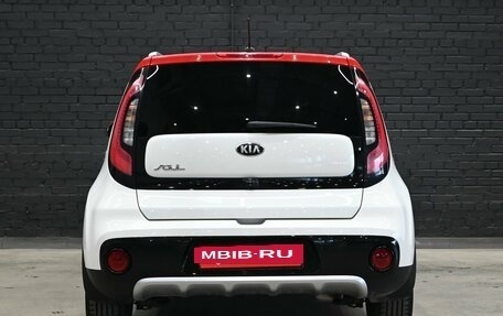 KIA Soul II рестайлинг, 2017 год, 1 700 000 рублей, 5 фотография
