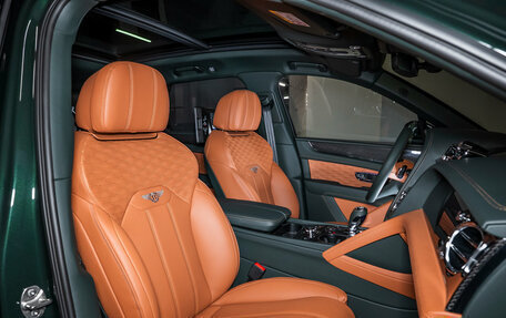 Bentley Bentayga I, 2026 год, 46 500 000 рублей, 25 фотография