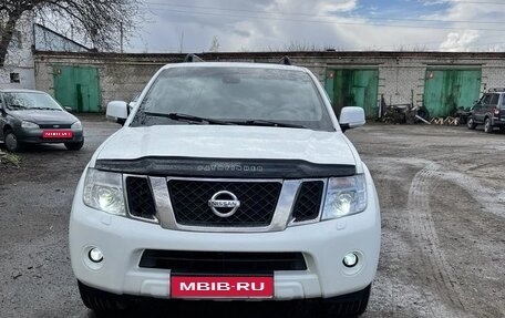 Nissan Pathfinder, 2013 год, 1 850 000 рублей, 1 фотография