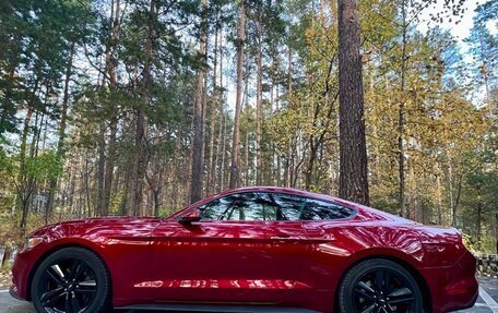 Ford Mustang VI рестайлинг, 2015 год, 2 790 000 рублей, 7 фотография