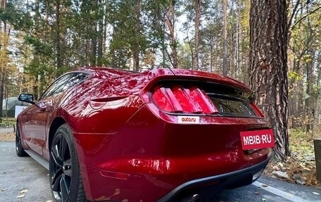 Ford Mustang VI рестайлинг, 2015 год, 2 790 000 рублей, 9 фотография