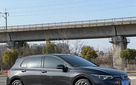 Volkswagen Golf VIII, 2022 год, 1 440 000 рублей, 3 фотография
