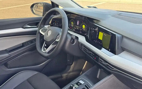 Volkswagen Golf VIII, 2022 год, 1 440 000 рублей, 9 фотография