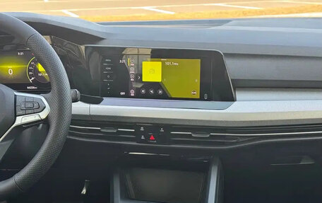 Volkswagen Golf VIII, 2022 год, 1 440 000 рублей, 11 фотография