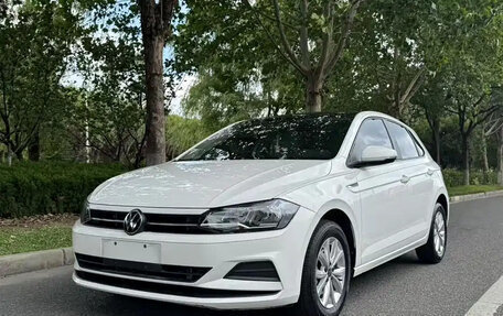 Volkswagen Polo, 2021 год, 1 000 000 рублей, 1 фотография