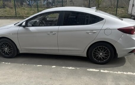 Hyundai Elantra VI рестайлинг, 2019 год, 1 550 000 рублей, 5 фотография