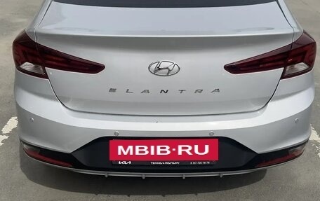 Hyundai Elantra VI рестайлинг, 2019 год, 1 550 000 рублей, 6 фотография